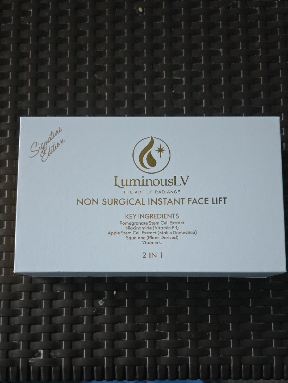 LuminousLV 2 In 1 Non Surgical Instant Face Lift